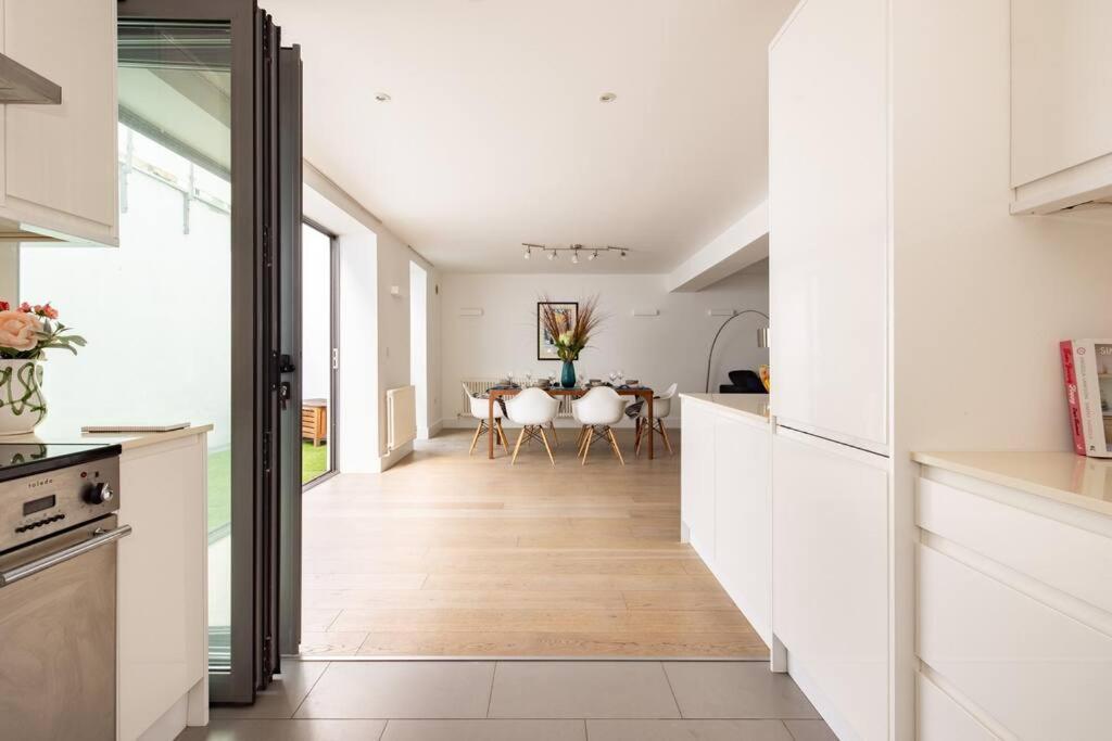 Wild Roses Serviced Apartments - Borough Londra Exterior foto